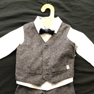 Infant suit w/tie